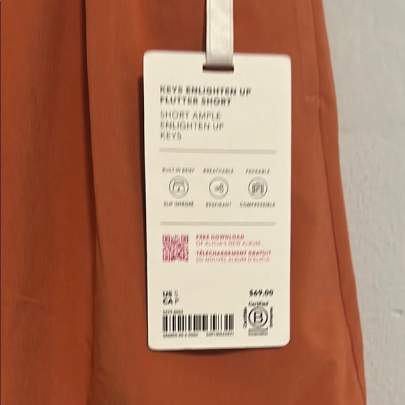 Orange athleta alicia keys  Shorts with Relaxed Fit and Lightweight Fabric - Picture 4 of 5